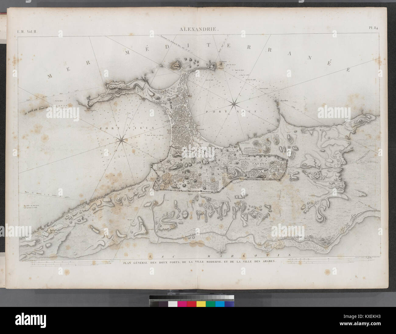 Una mappa storica e geografica di Alessandria, Egitto, che raffigura la moderna e antica architettura araba delle città, con particolare attenzione ai suoi due porti e alla struttura urbana che riflettono secoli di sviluppo. Foto Stock
