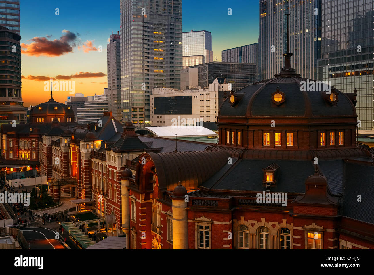 TOKYO, Giappone - 15 novembre 2015: Stazione di Tokyo ha aperto nel 1914, un importante una stazione ferroviaria ed è la più trafficata Stazione in Giappone in termini di numero di Foto Stock