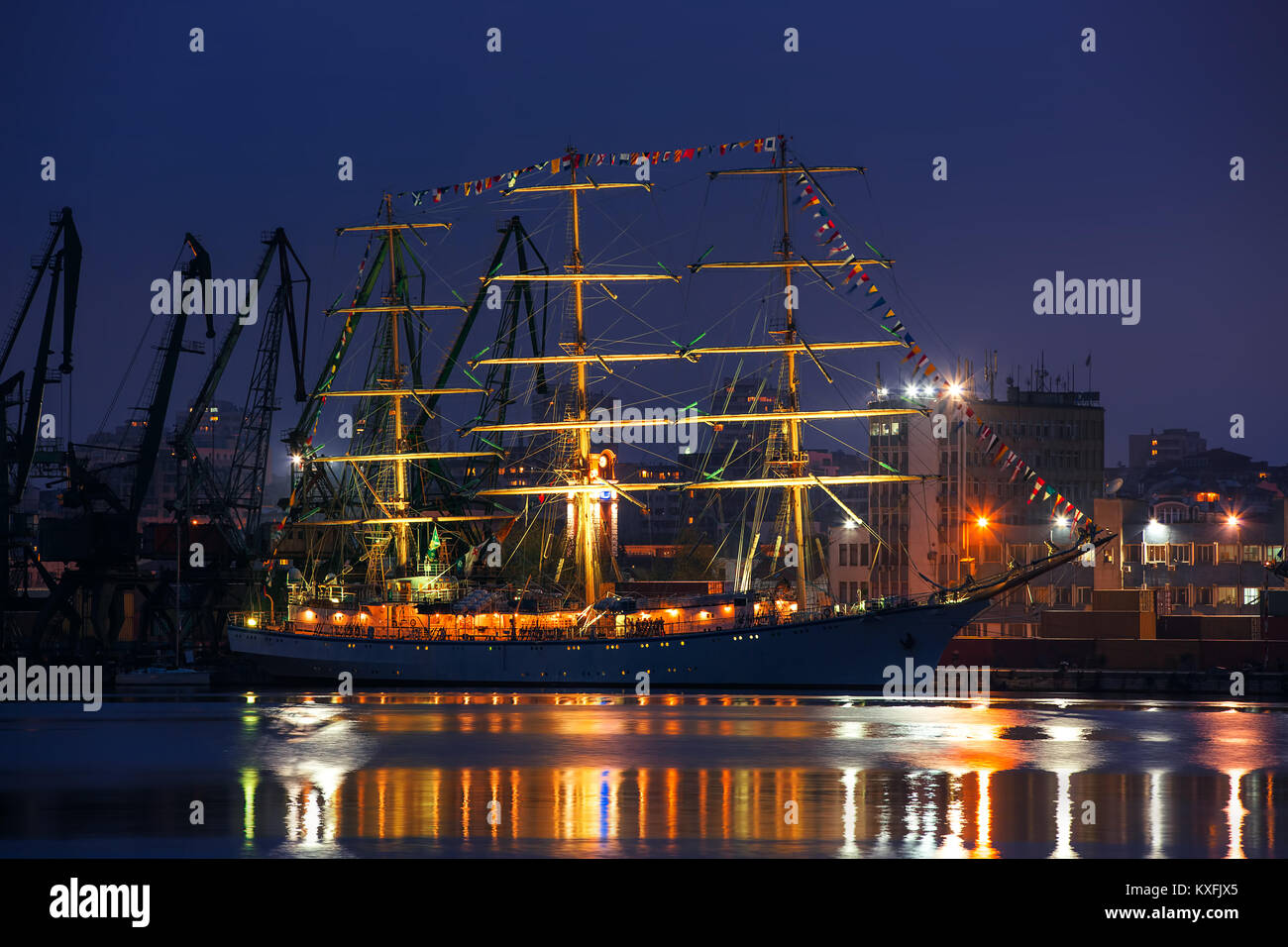 Regata Tall Ship in Varna il porto , la Bulgaria. Foto Stock