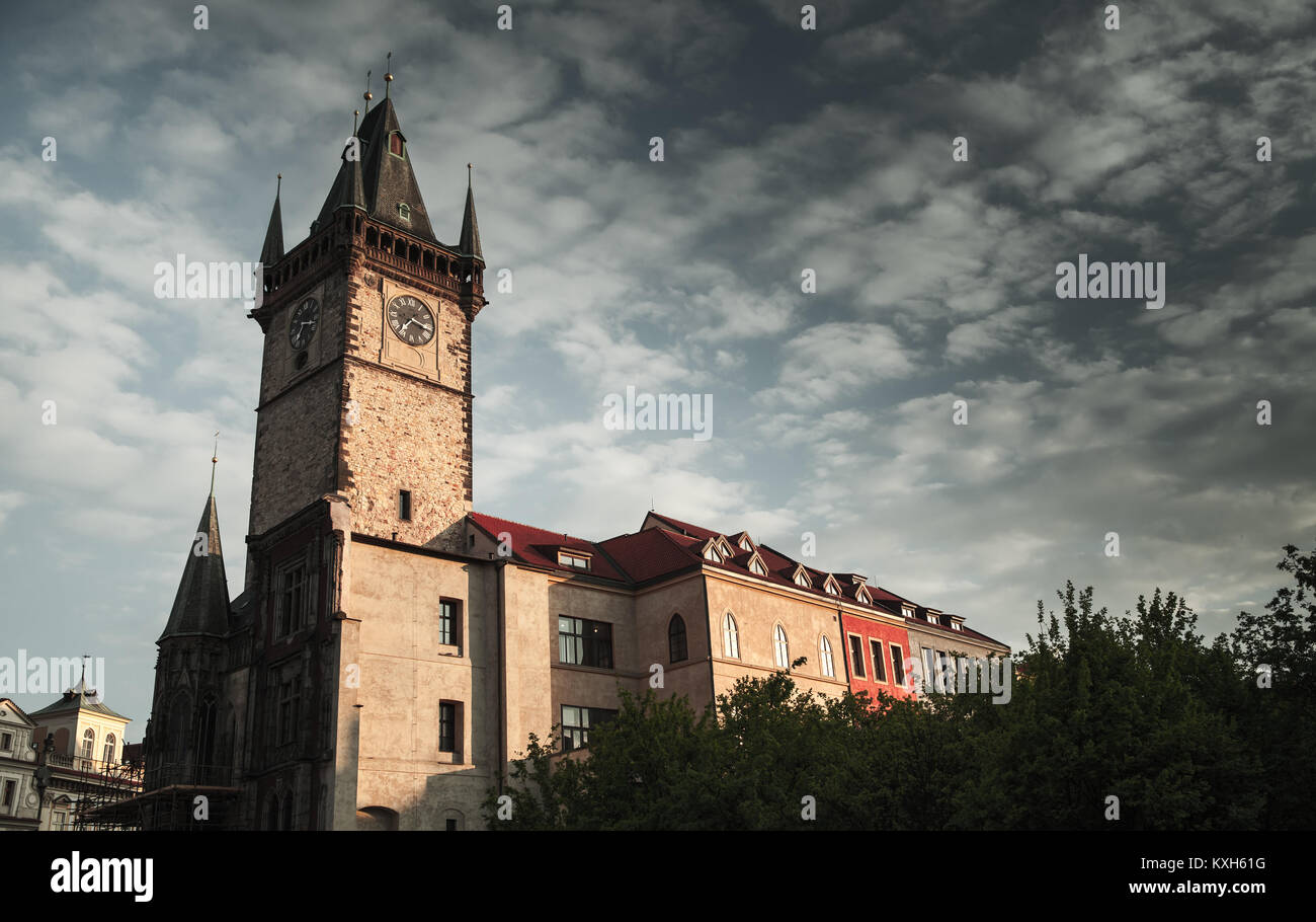 Municipio della Città Vecchia di Praga, Repubblica Ceca. Vintage foto stilizzata Foto Stock