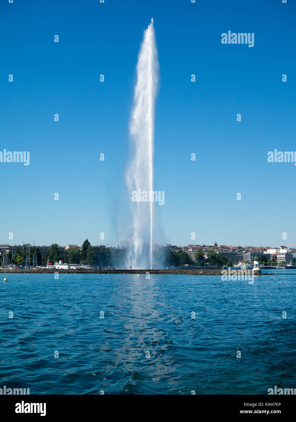 Ginevra a getto di acqua nel lago Foto Stock