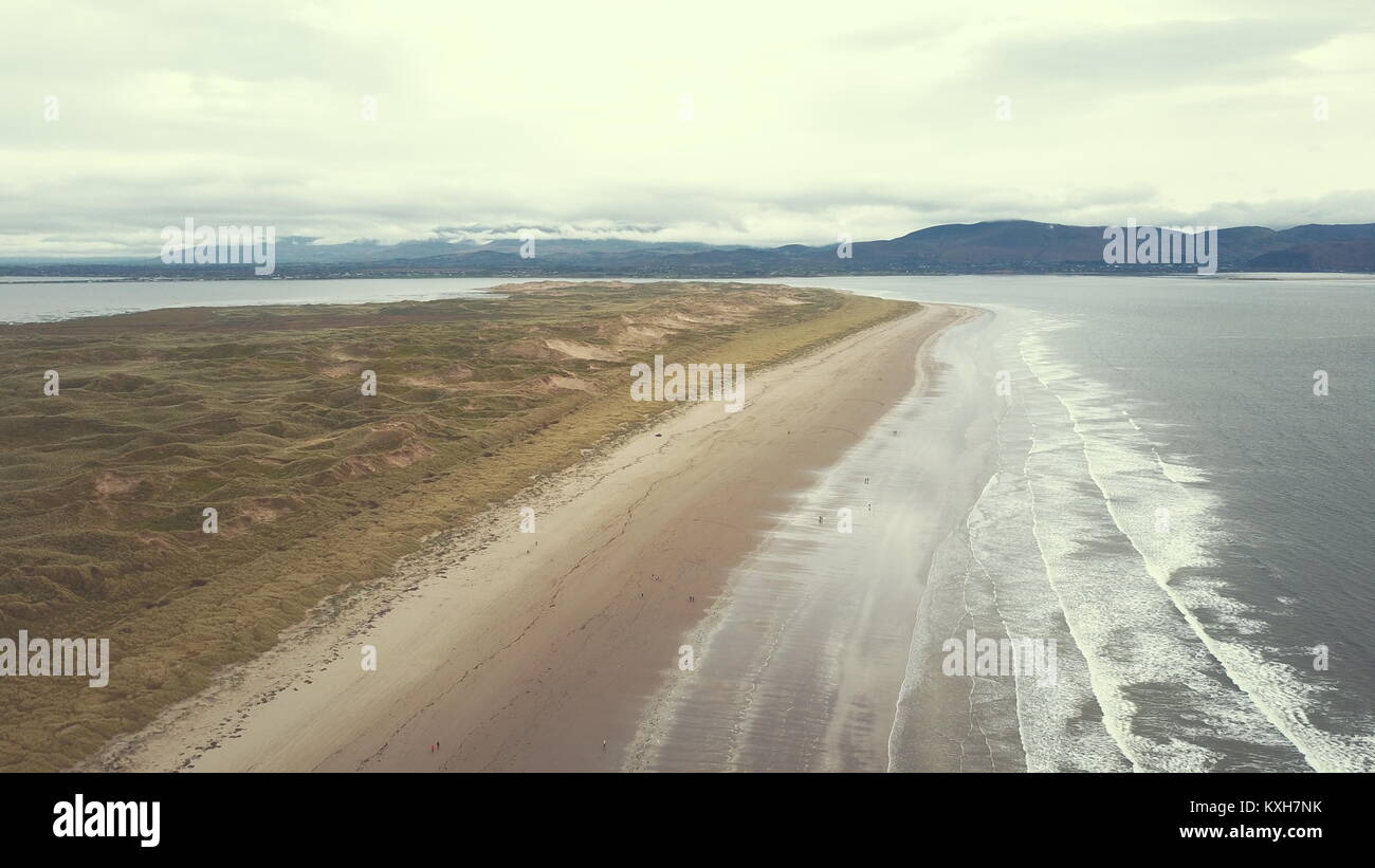 Foto aeree della spiaggia di pollice, Kerry Foto Stock