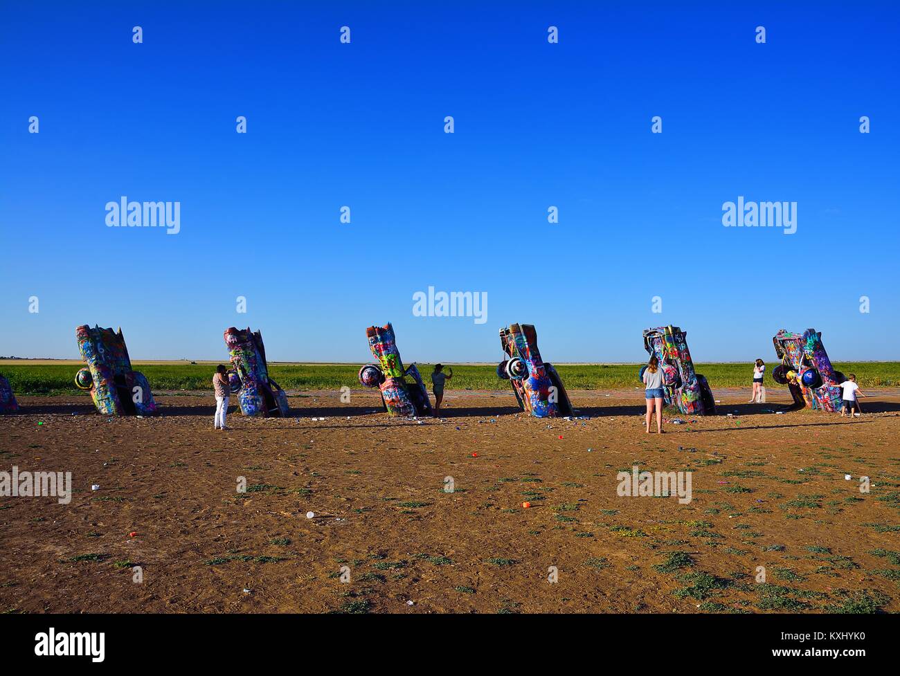 Amarillo, Texas - 21 Luglio 2017 : Cadillac Ranch di Amarillo. Cadillac Ranch è un arte pubblica installazione di vecchie auto rottamate e un popolare punto di riferimento su Foto Stock