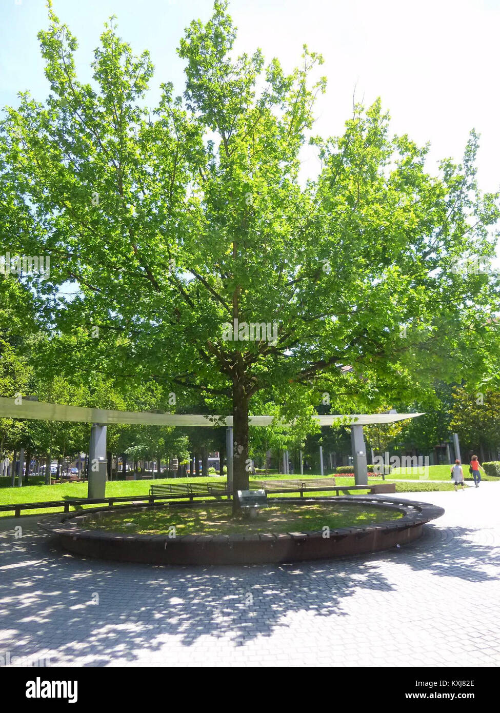 Situato ad Amorebieta, Spagna, il Parque Zelaieta Memorial onora le vittime della guerra civile spagnola. Serve come luogo di memoria per le persone colpite dal conflitto, riflettendo il significato storico e culturale della regione. Foto Stock