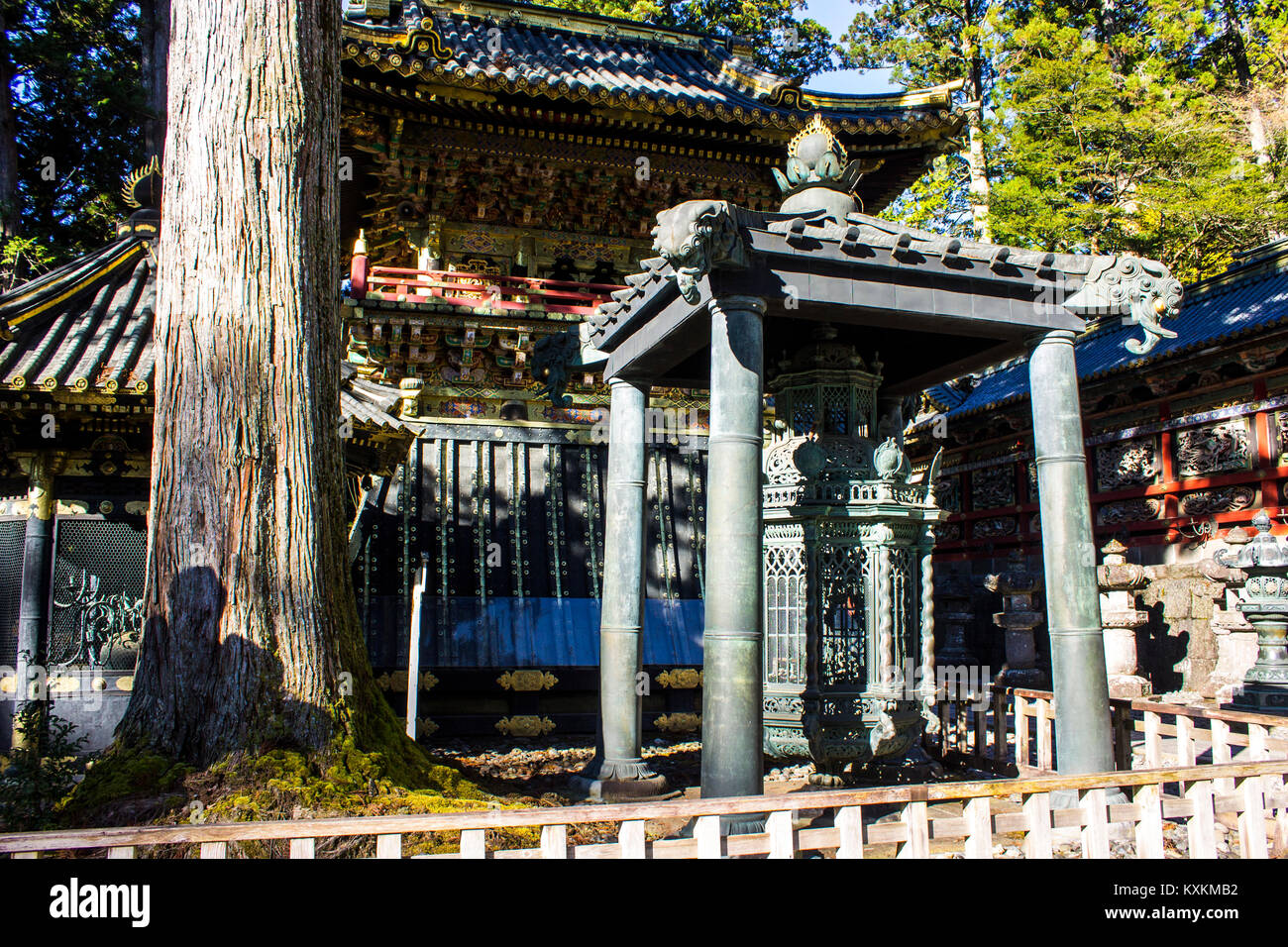Tosho-gu, un santuario shintoista dedicato a Tokugawa Ieyasu, il fondatore del Shogunato Tokugawa, situato in Nikko, Giappone. Un sito del Patrimonio Mondiale dal 19 Foto Stock