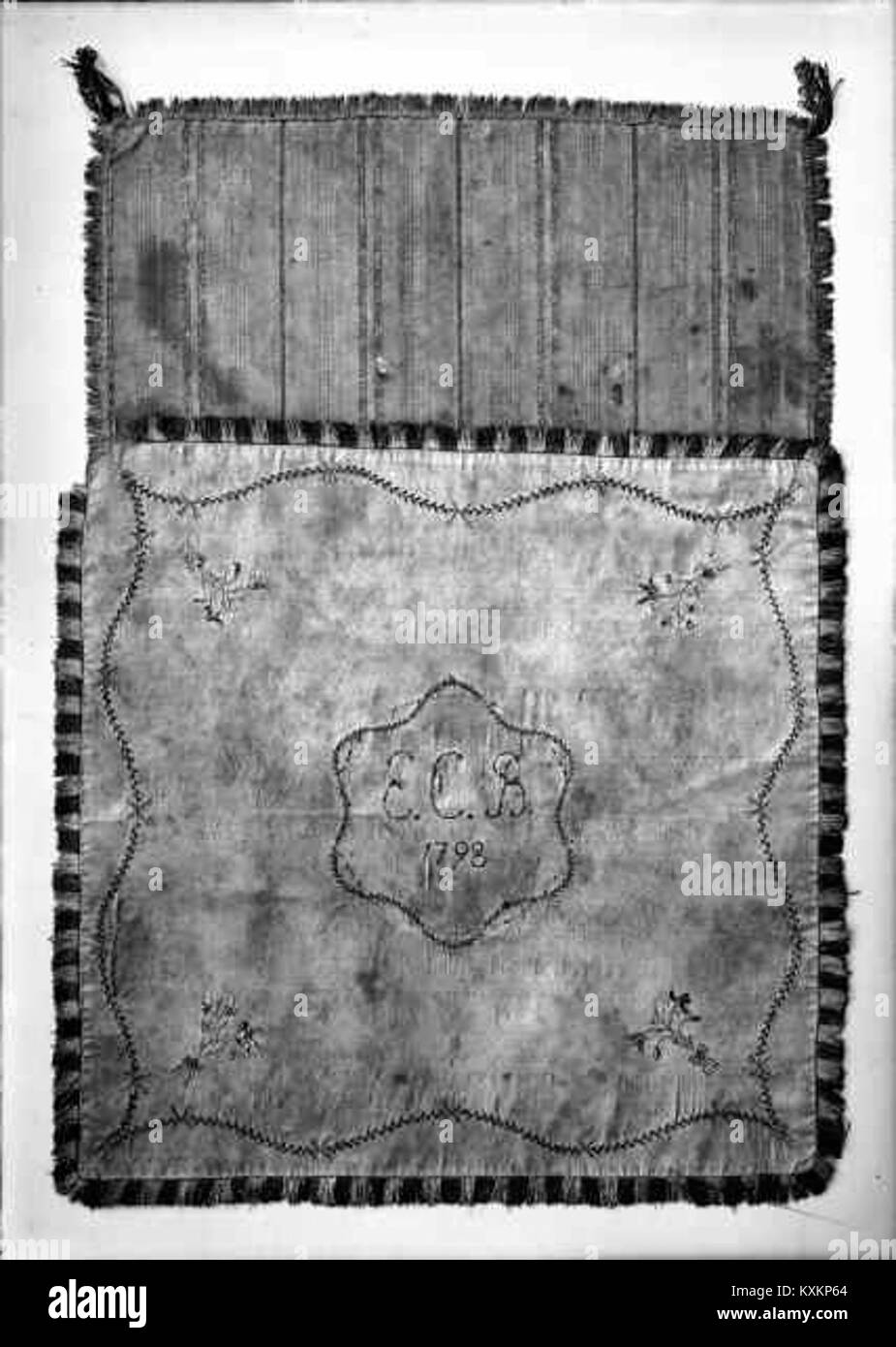 La chiesa di Bälaryd in Svezia è un edificio religioso storico, con costruzioni medievali in pietra e legno, arredi interni e significato per la comunità locale. Foto Stock