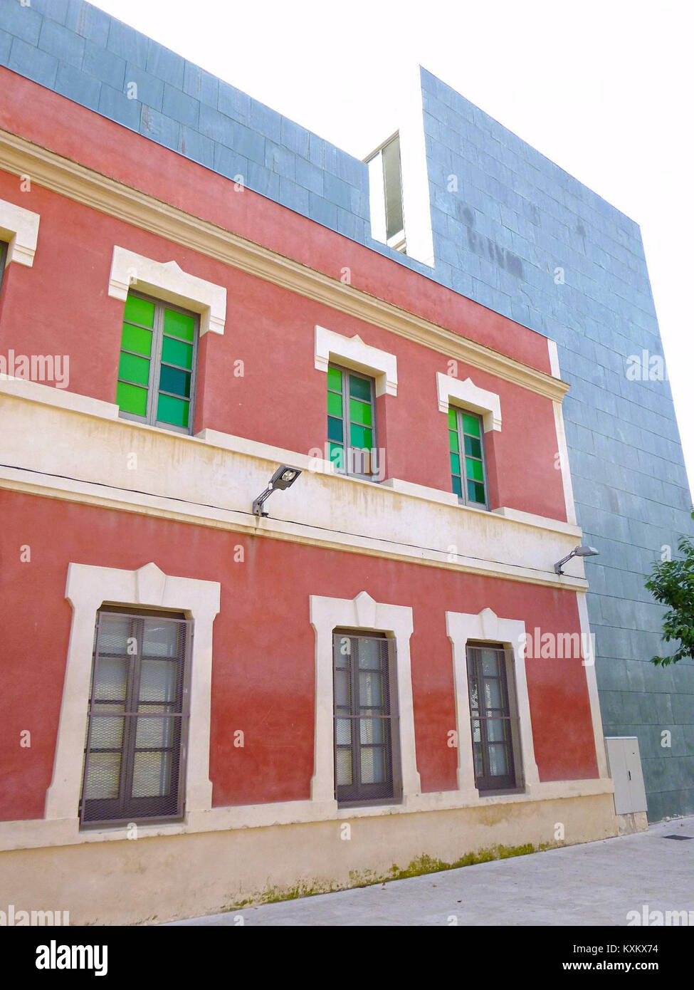 Il Museu Darder di Banyoles, in Spagna, funge da museo e centro di interpretazione per Estany de Banyoles, con mostre sull'ecologia, la geologia e il significato culturale del lago. Foto Stock