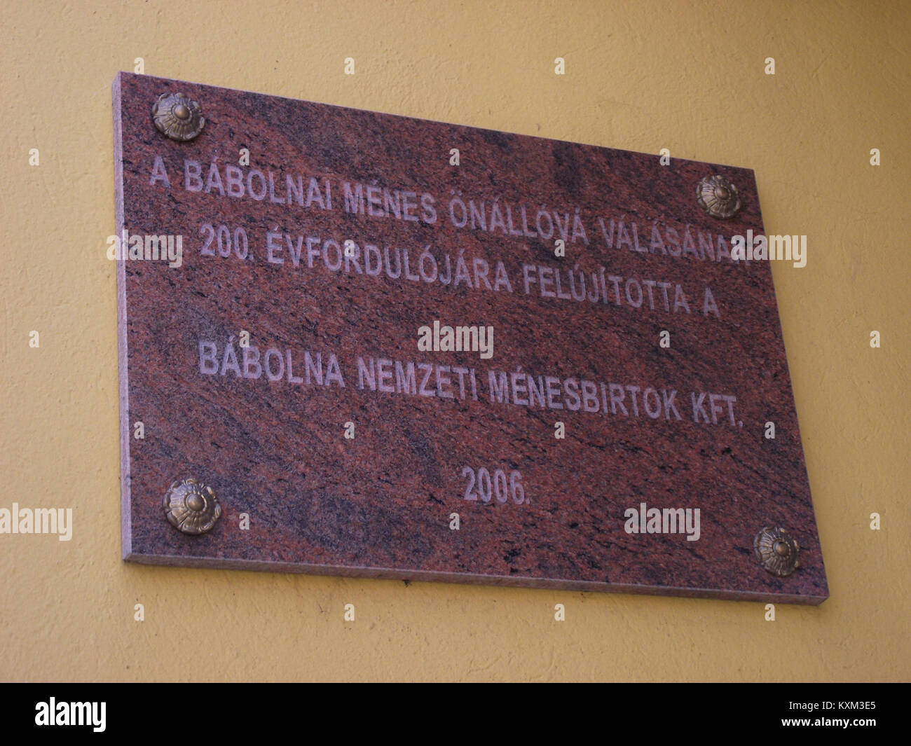 « Bábolna - A ménes ünnepe, vallásnak 200. évfordulója è un testo o evento ungherese che celebra il 200 Bábolna anniversario di un evento religioso o la celebrazione dell'allevamento di cavalli. Il pezzo probabilmente commemora importanti pietre miliari storiche o culturali. Foto Stock