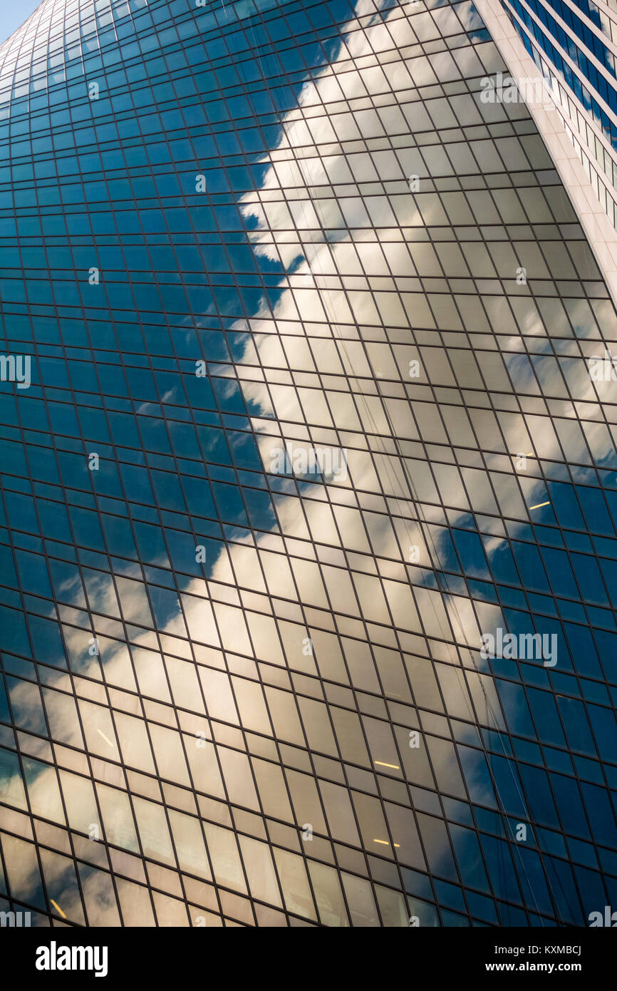 Mosca - Agosto 06, 2015: Architettura di grattacieli nella città di Mosca Foto Stock