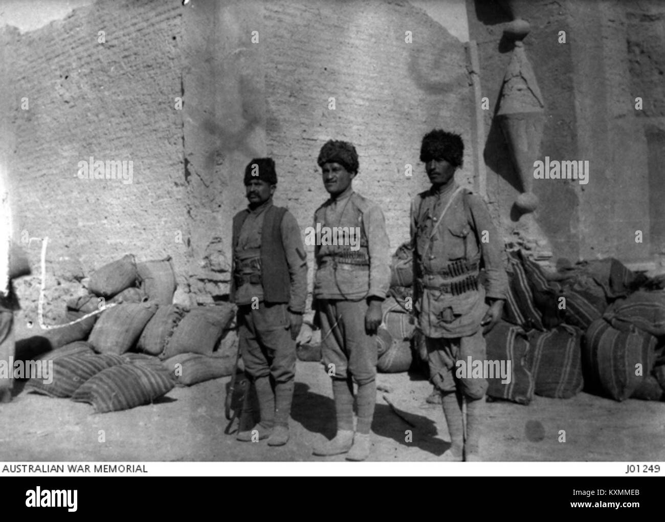 Fotografia o documentazione di Bijar, Iran, durante la prima guerra mondiale (1914-1918), che mostra le strutture urbane e il contesto storico della città. Foto Stock