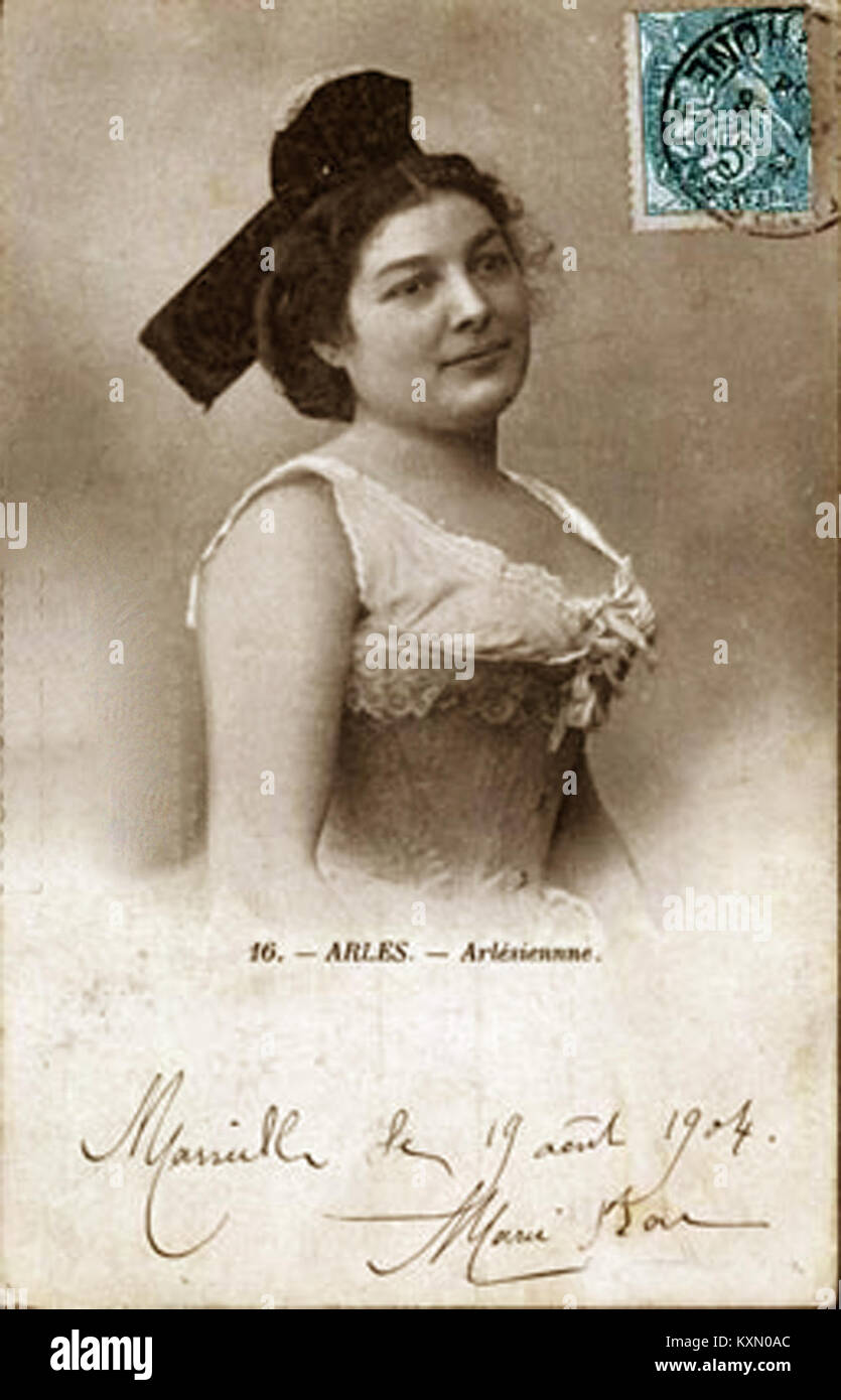 Il dipinto di Paul Gauguin del 1904 raffigura una donna di Arles, illustrando il suo stile artistico distintivo, l'uso del colore e le tecniche di pennellata. Foto Stock