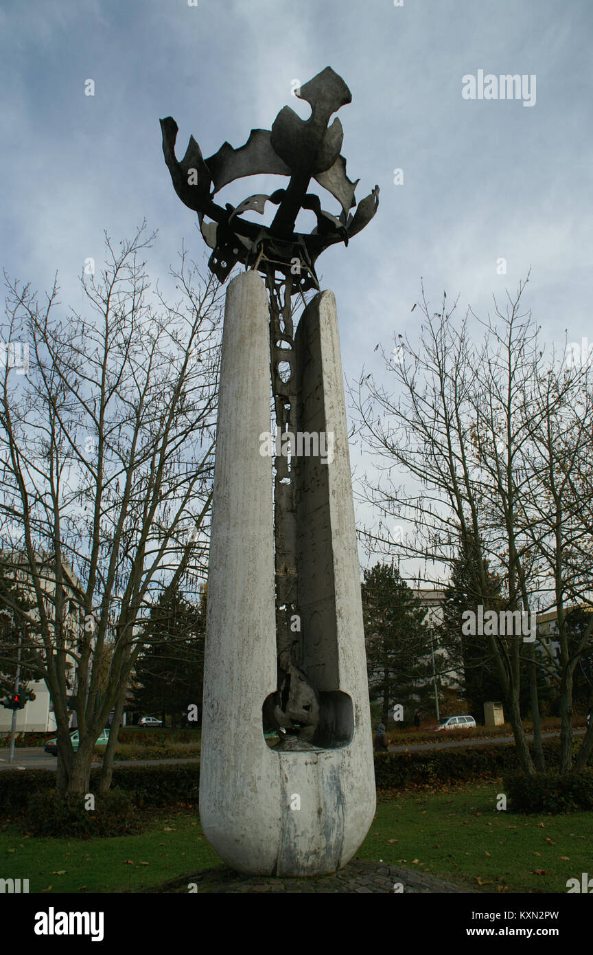 Bildungsschule è un istituto scolastico tedesco che fornisce istruzione di base, enfatizzando l'istruzione accademica, lo sviluppo morale e l'apprendimento degli studenti all'interno di un curriculum strutturato. Foto Stock