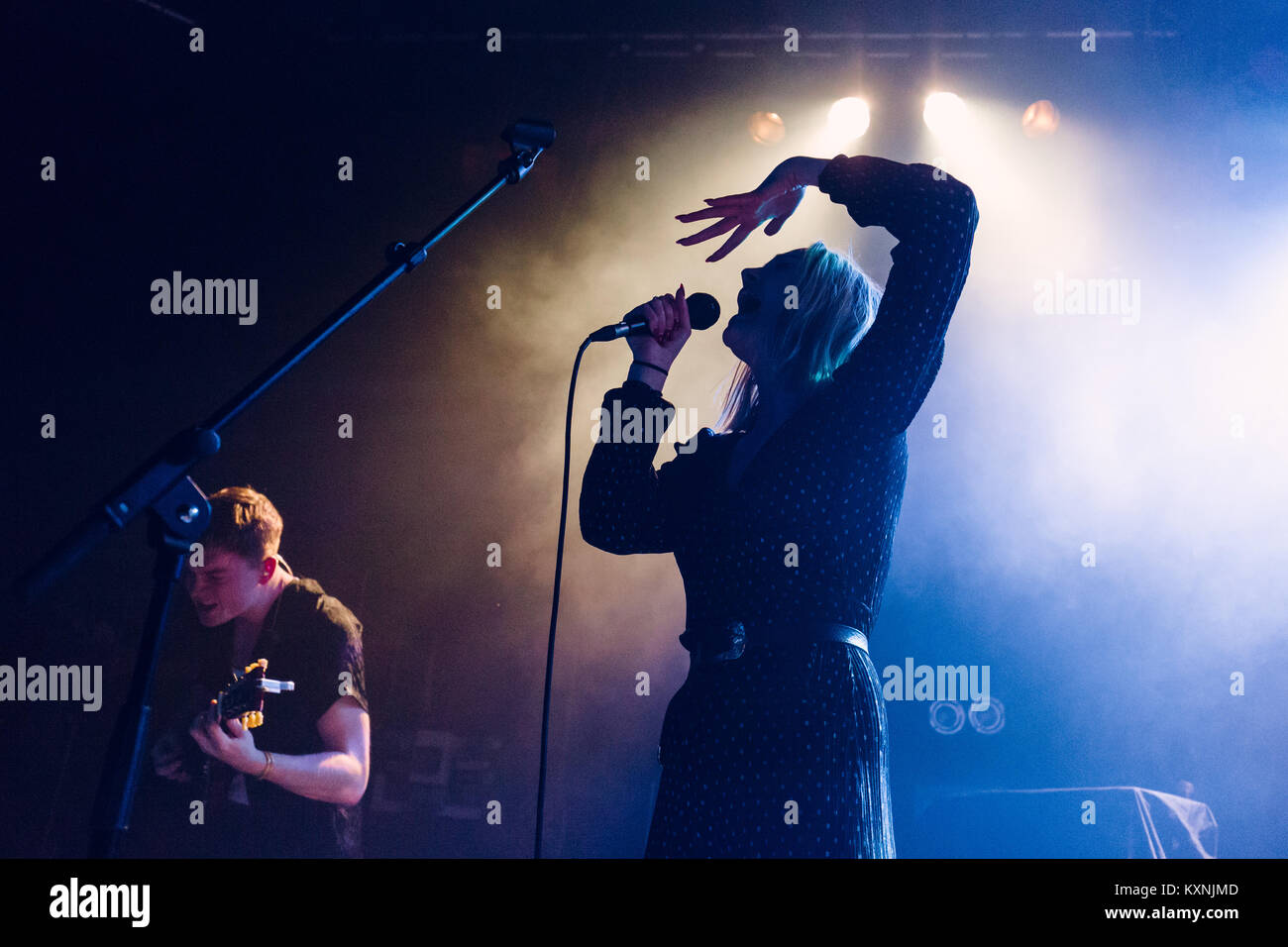 Cambridge, Regno Unito. Decimo gen, 2018. Yonaka eseguire live al Cambridge Junction sostenendo i presepi. Credito: Richard Etteridge/Alamy Live News Foto Stock