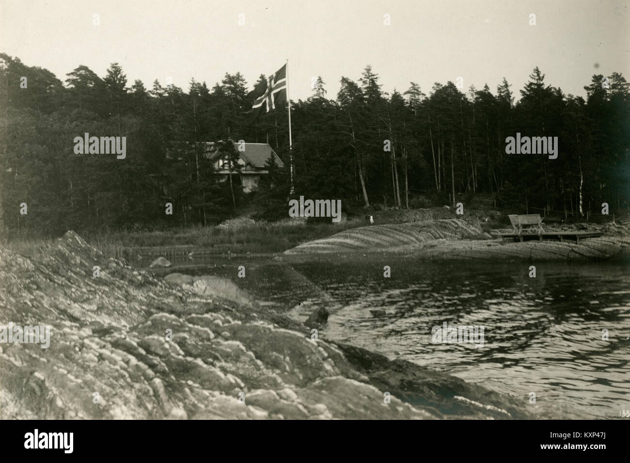 Bygdøy è una penisola situata a ovest del centro di Oslo, in Norvegia, conosciuta per i suoi musei, le spiagge e i sentieri naturalistici, che offrono esperienze culturali e ricreative. Foto Stock