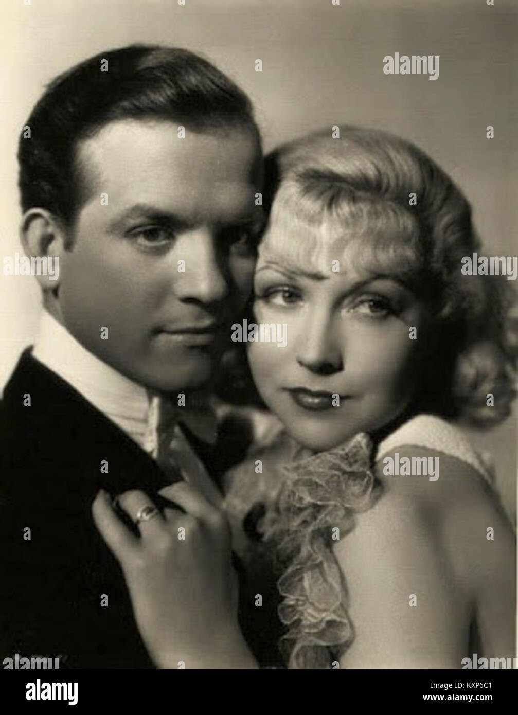 Eric Linden-Joyce Compton è protagonista di "Let 'Em Have IT", un film drammatico che descrive eventi storici e rappresentazioni dei personaggi, mettendo in risalto il cinema dei primi anni del XX secolo. Foto Stock