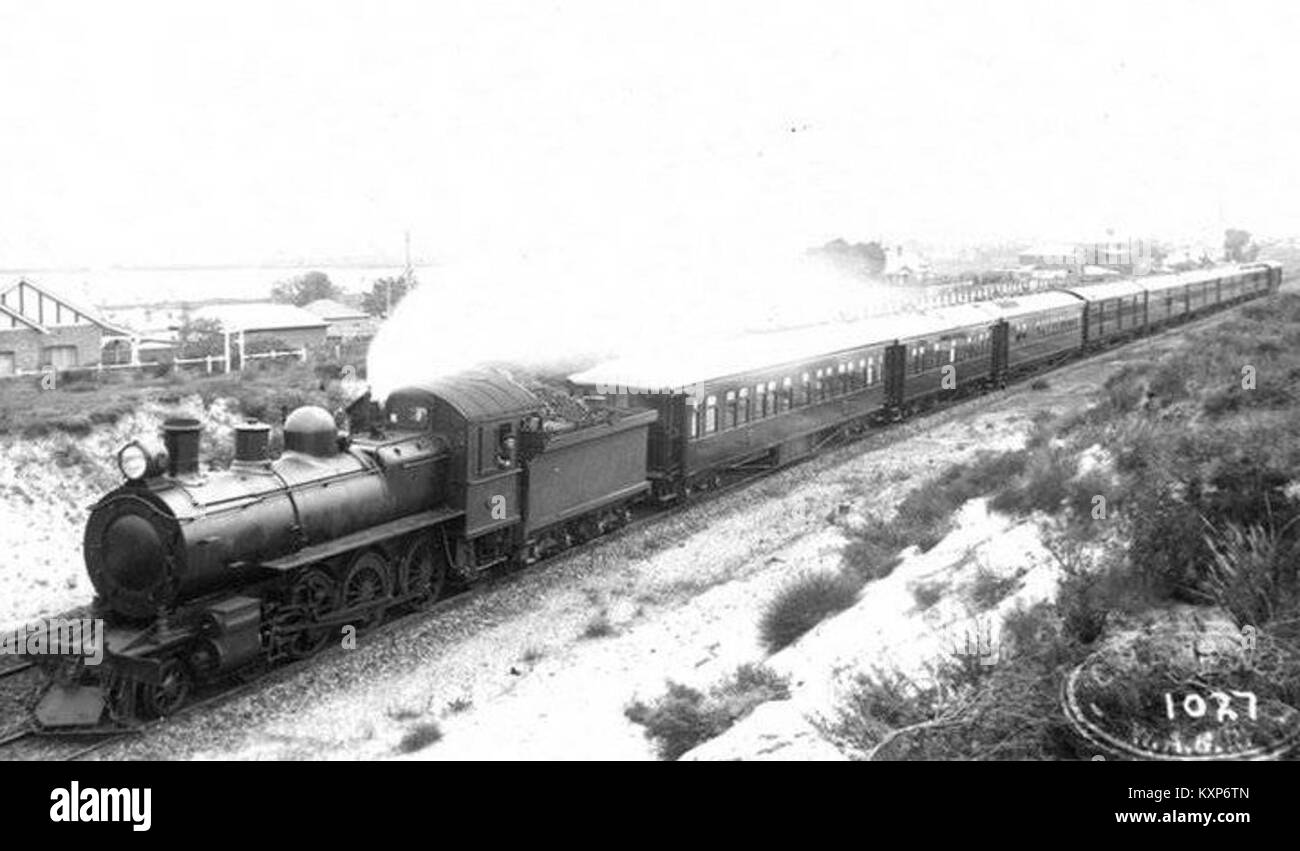 Fotografia del tram E359 al Victoria Park nel 1929, raffigurante i trasporti pubblici e l'ambiente urbano all'inizio del XX secolo Foto Stock