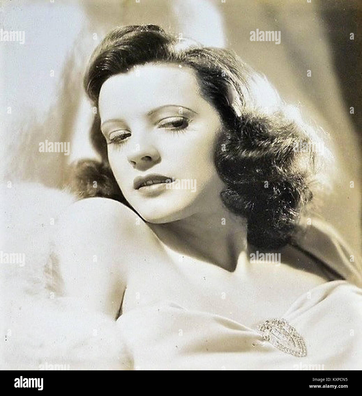 Fotografia pubblicitaria di Eileen o'Hearn, che cattura l'attrice in materiale promozionale per film o teatro, mettendo in evidenza la sua immagine pubblica e la sua presenza nei media Foto Stock