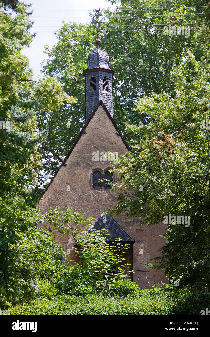 Peters cappella, costruita a 14. secolo di stile gotico, villaggio del vino Neumagen-Dhron, Mosella, Renania-Palatinato, Germania, Europa Foto Stock