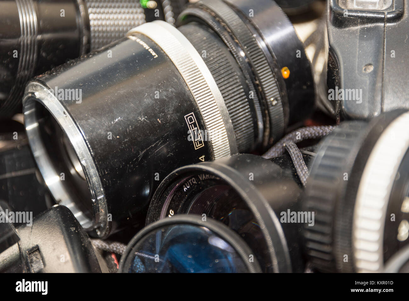 Vintage 35mm Pellicola fotocamere/Casi e attrezzature Foto Stock