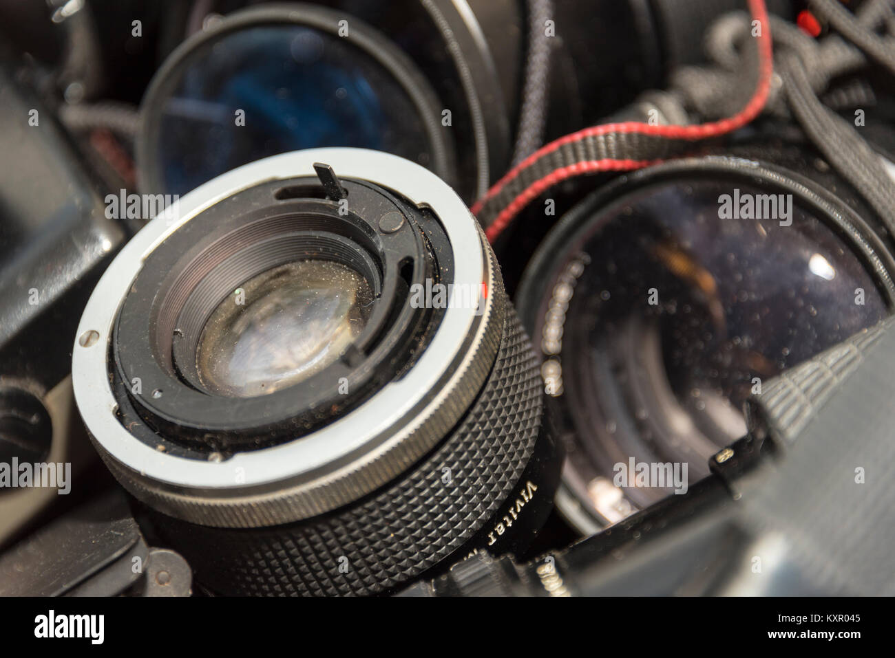Vintage 35mm Pellicola fotocamere/Casi e attrezzature Foto Stock