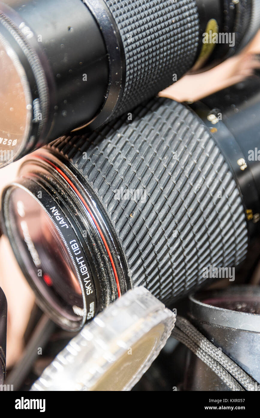 Vintage 35mm Pellicola fotocamere/Casi e attrezzature Foto Stock