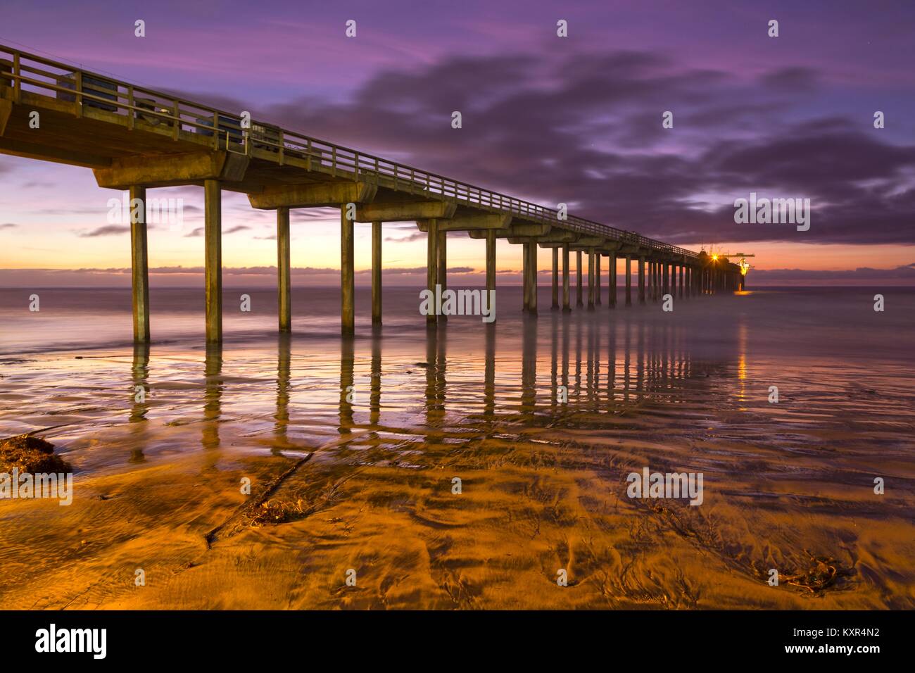 Memorial Pier Sunset Sky Pacific Ocean Horizon, la Jolla Shores Sand Beach. Scripps Institute of Oceanography, San Diego California UCSD Foto Stock
