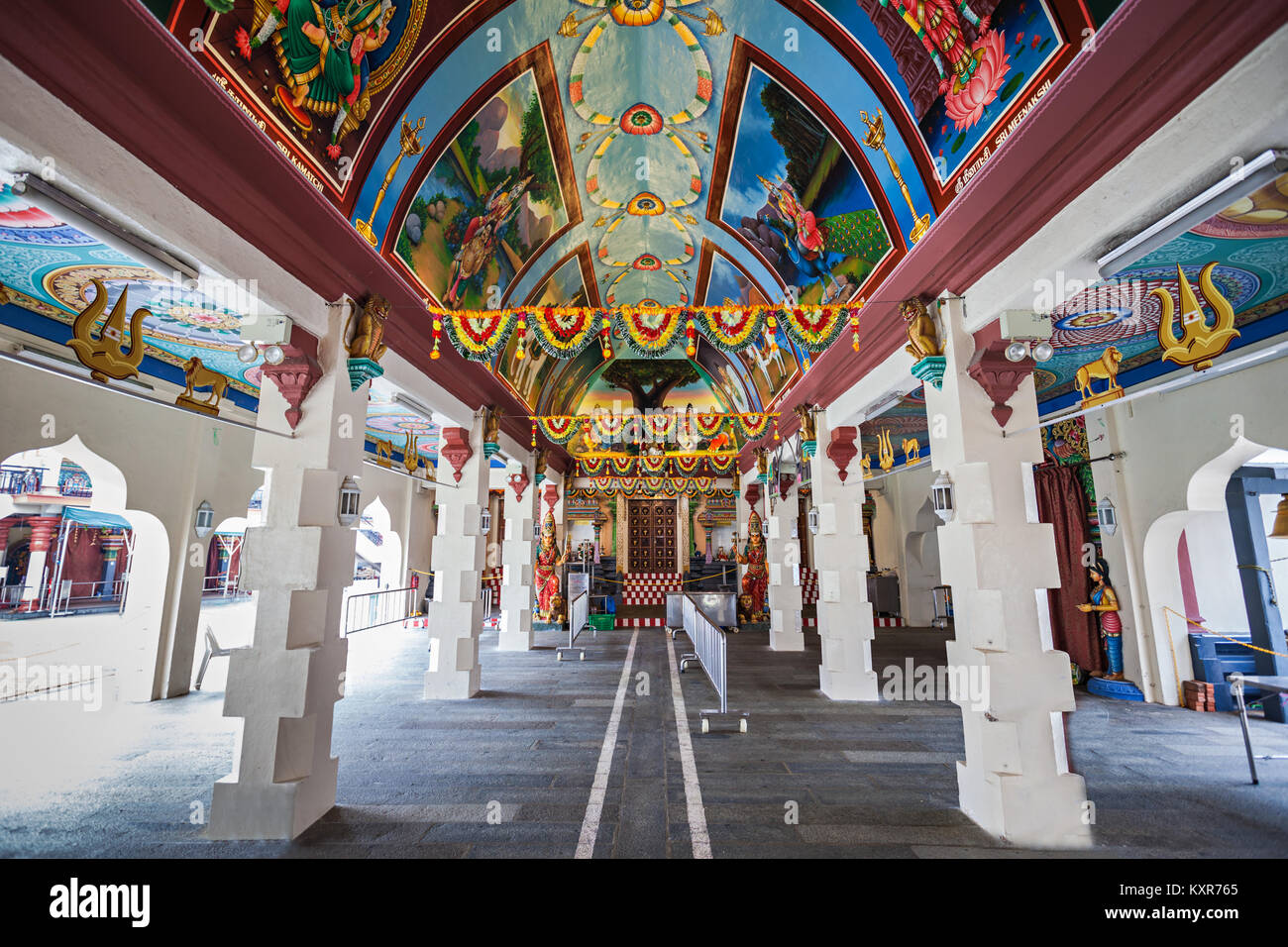 SINGAPORE - 16 ottobre 2014: Il Tempio di Sri Mariamman Singapore è il più antico tempio indù. Foto Stock