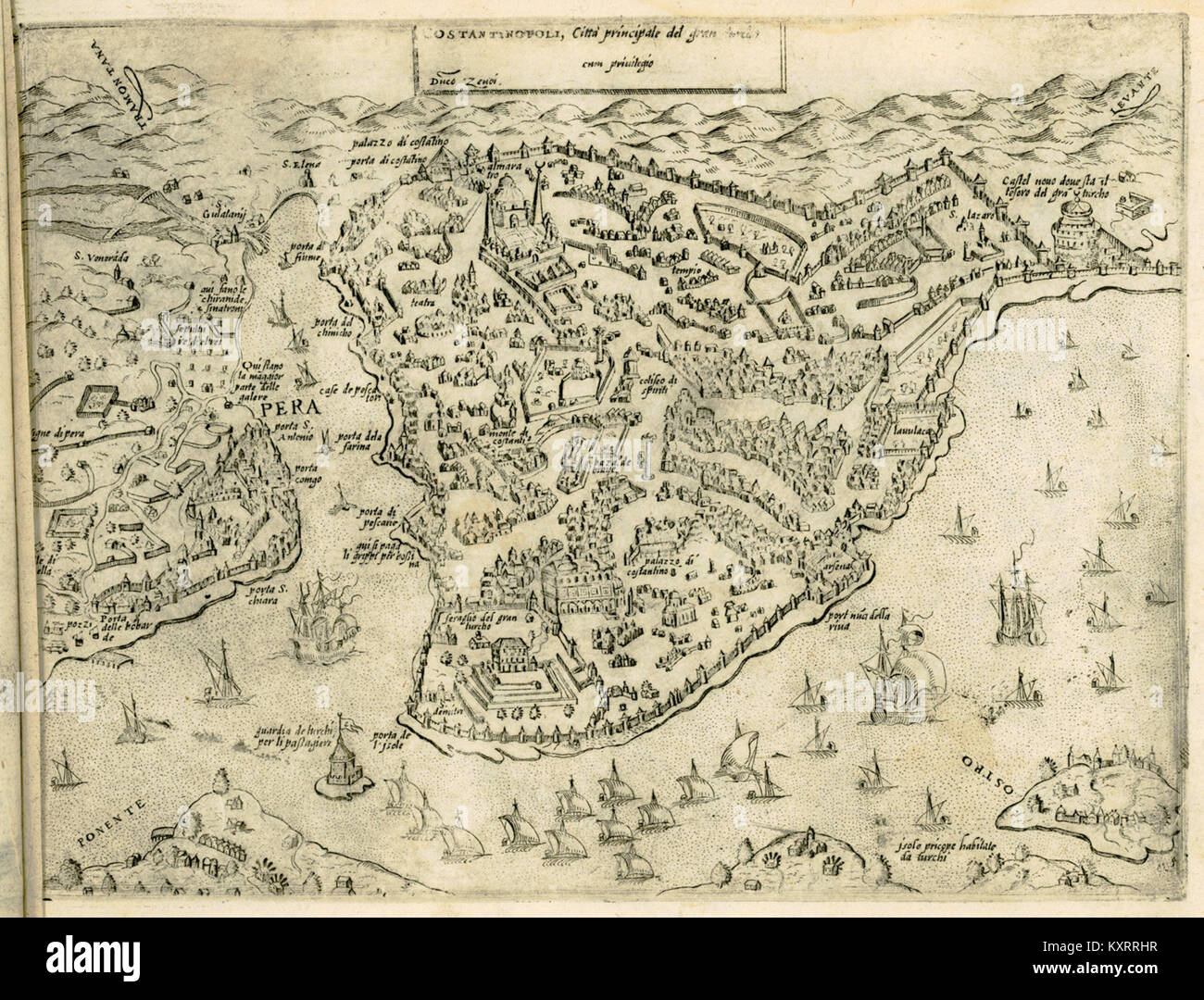 Mappa o vista intitolata "Costantinopoli, città principale" di Giovanni Francesco Camocio nel 1574, raffigurante la struttura della città e le fortificazioni di Costantinopoli (ora Istanbul). Foto Stock