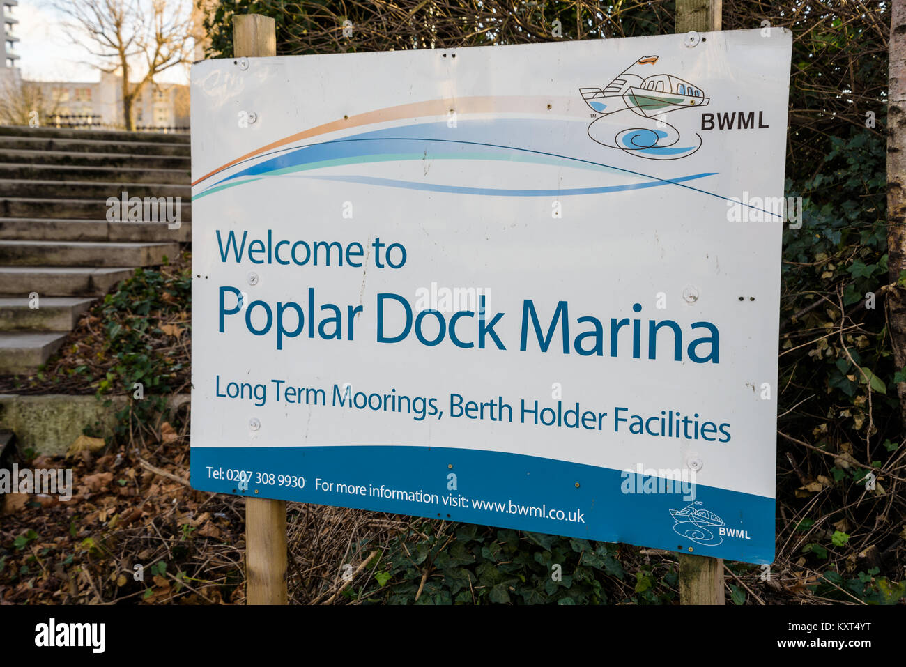 Londra, Inghilterra - Gennaio 2018. Segno di benvenuto a Poplar Dock Marina. Foto Stock