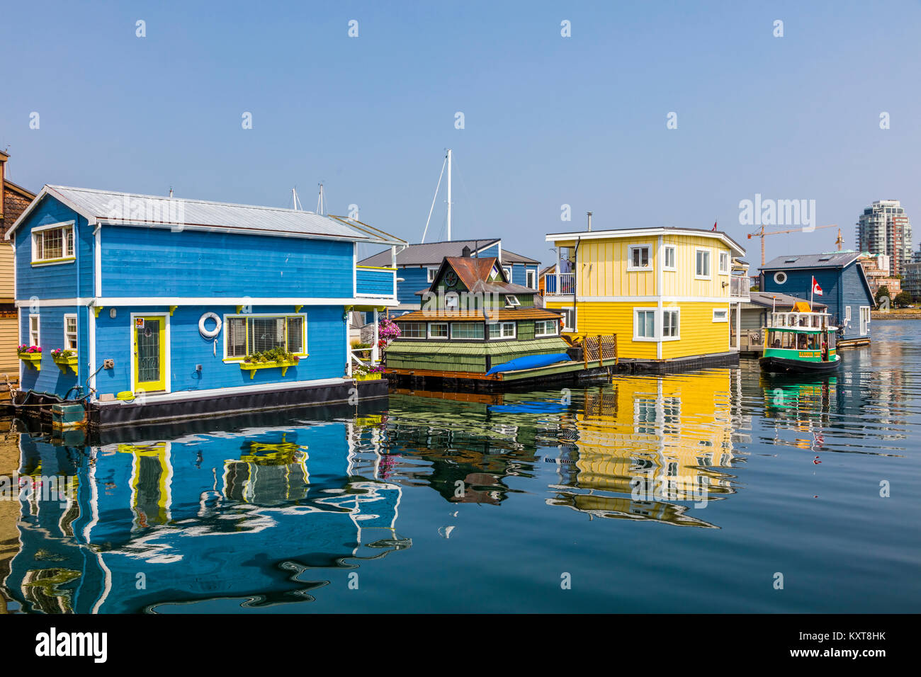 Pontile del Pescatore un colorato galleggiante home comunità in Victoria sull isola di Vancouver in British Columbia, Canada Foto Stock