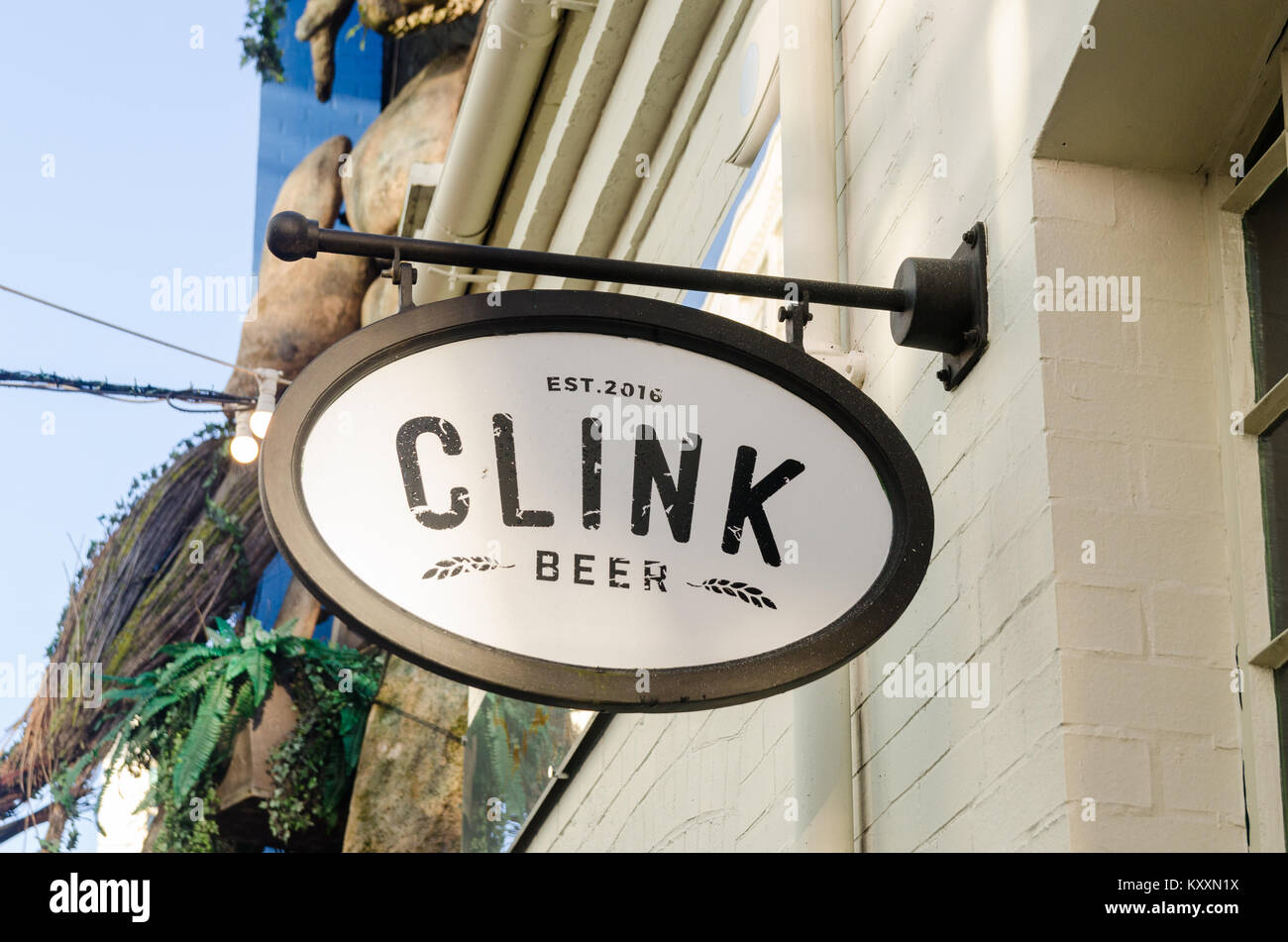 Clink beer bar vendere la birra artigianale su Gibb Street nella crema Custard Factory, Digbeth, Birmingham Foto Stock