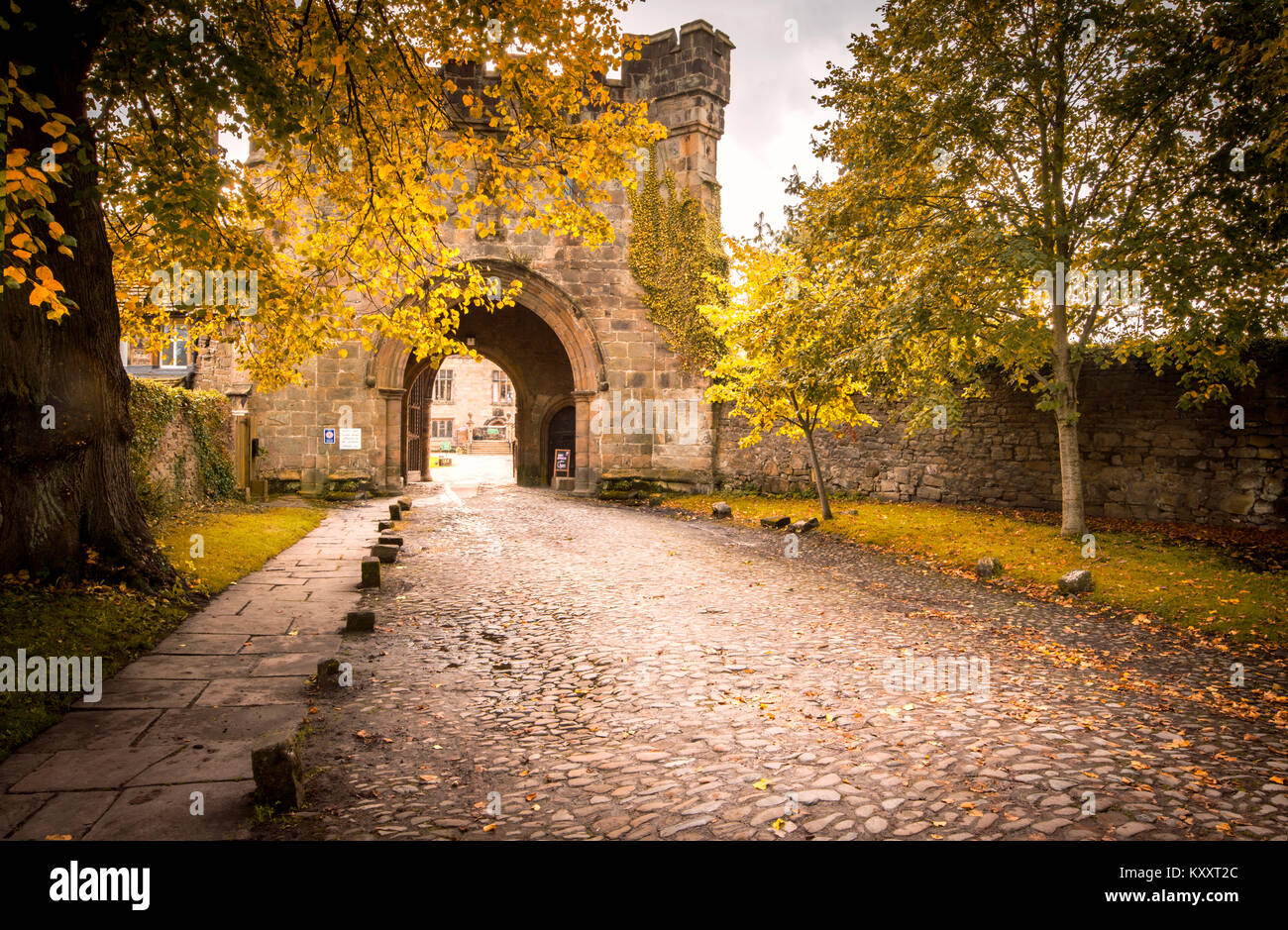 Whalley Abbazia nel Lancashire fu fondata nel 1296 da monaci cistercensi provenienti da Stanlow nel Wirral e aveva un po' tormentata storia fino al Dissol Foto Stock
