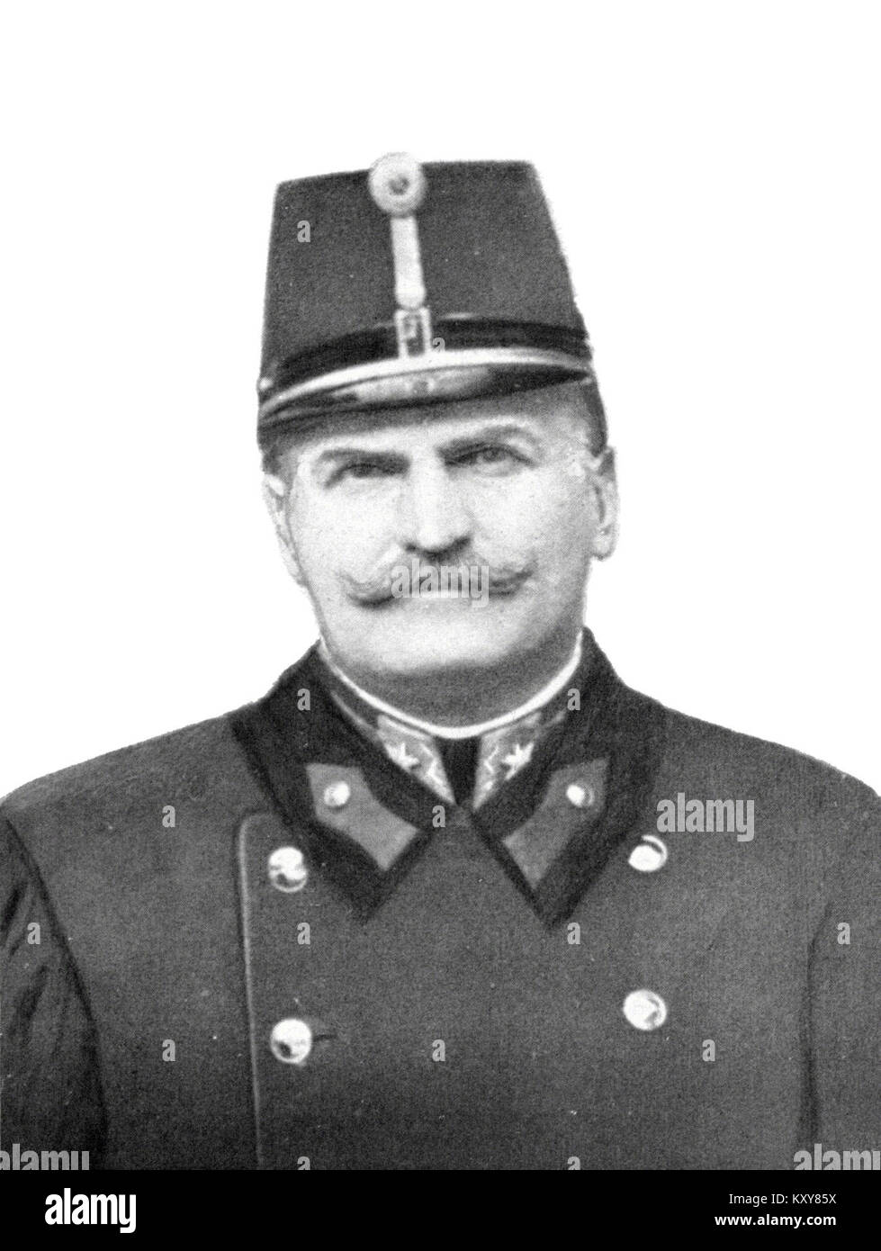 Questo ritratto mostra il maggiore Franz Ritter Höfer von Feldsturm (1861-1918) dell'esercito austro-ungarico in uniforme intorno al 1914, fotografato da Josef Jahudka a Vienna, che riflette il grado militare e l'abbigliamento dell'epoca. Foto Stock