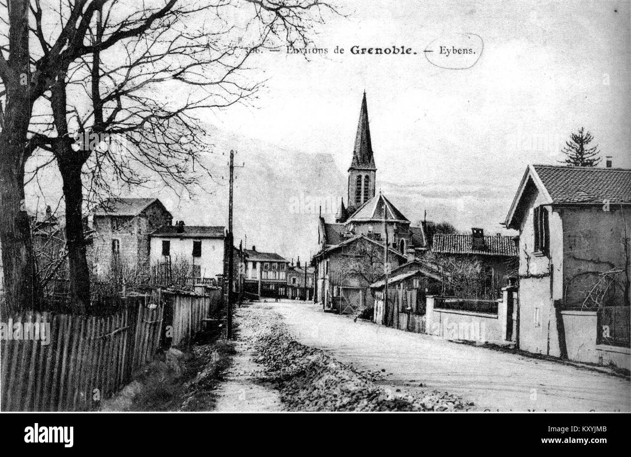 Un record del 1910 raffigurante il comune di Eybens nel dipartimento dell'Isère in Francia, documentando la geografia locale, la disposizione degli insediamenti e i dettagli amministrativi tra i 533 comuni della regione. Foto Stock