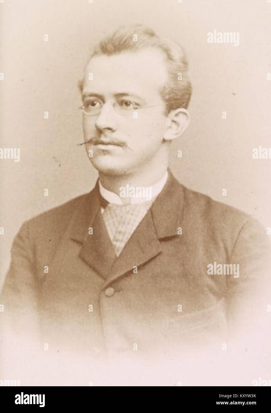 Henry Schröder, una notevole figura finanziaria e imprenditoriale, riconosciuto per il suo ruolo nello sviluppo economico e nelle istituzioni finanziarie storiche. Foto Stock