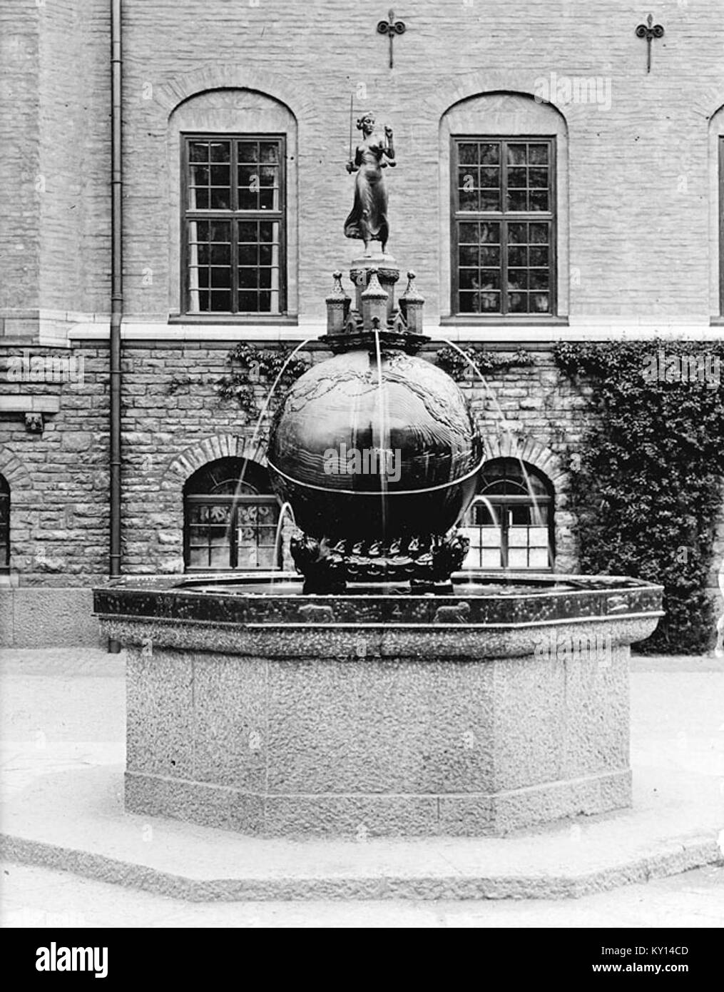 Eslogantecnópolis appare come un titolo senza contesto aggiuntivo; può riferirsi a una località, un progetto o un'entità, ma manca di ulteriori informazioni descrittive. Foto Stock