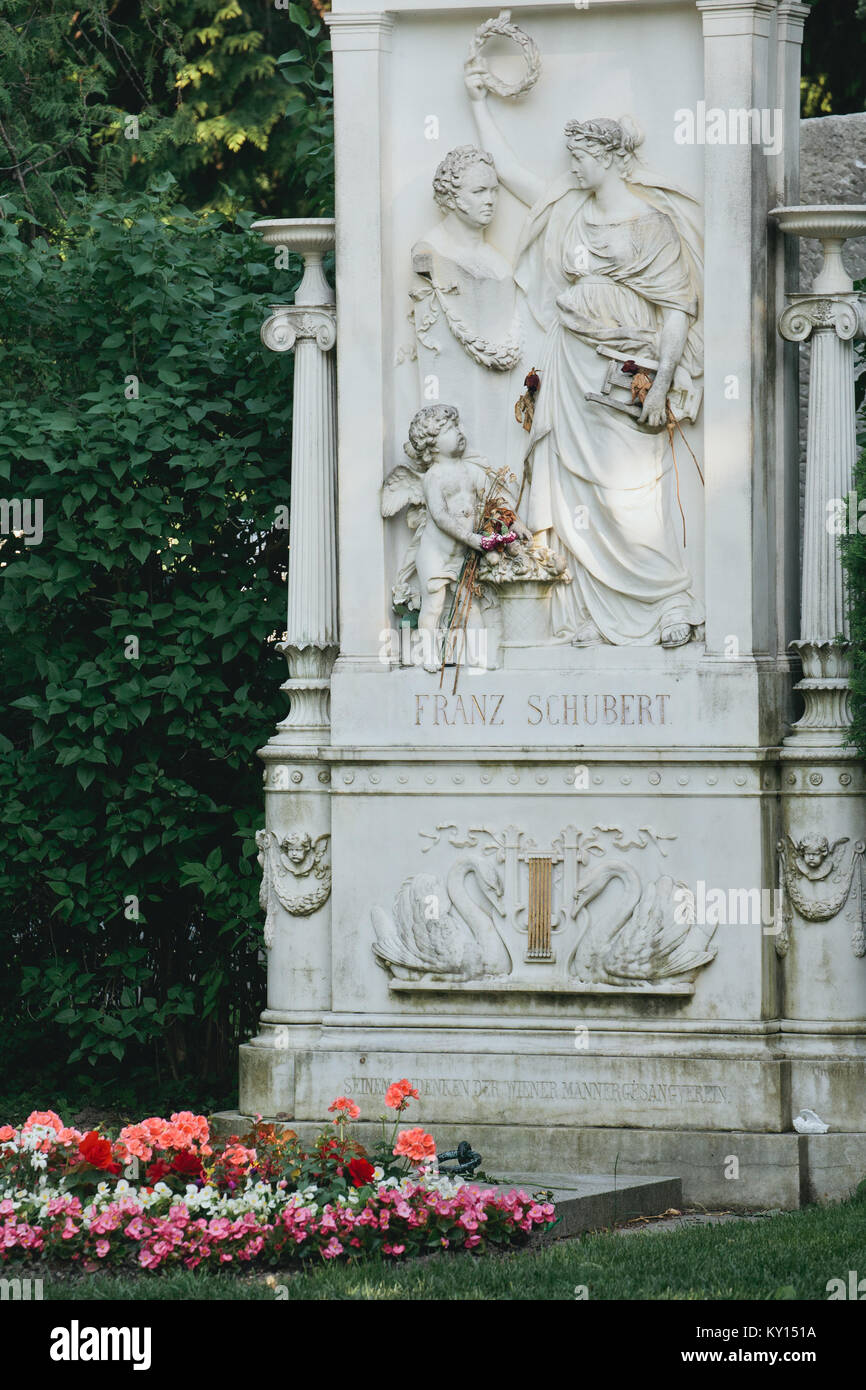 Franz Schubert's grave in Vienna cimitero centrale Foto Stock