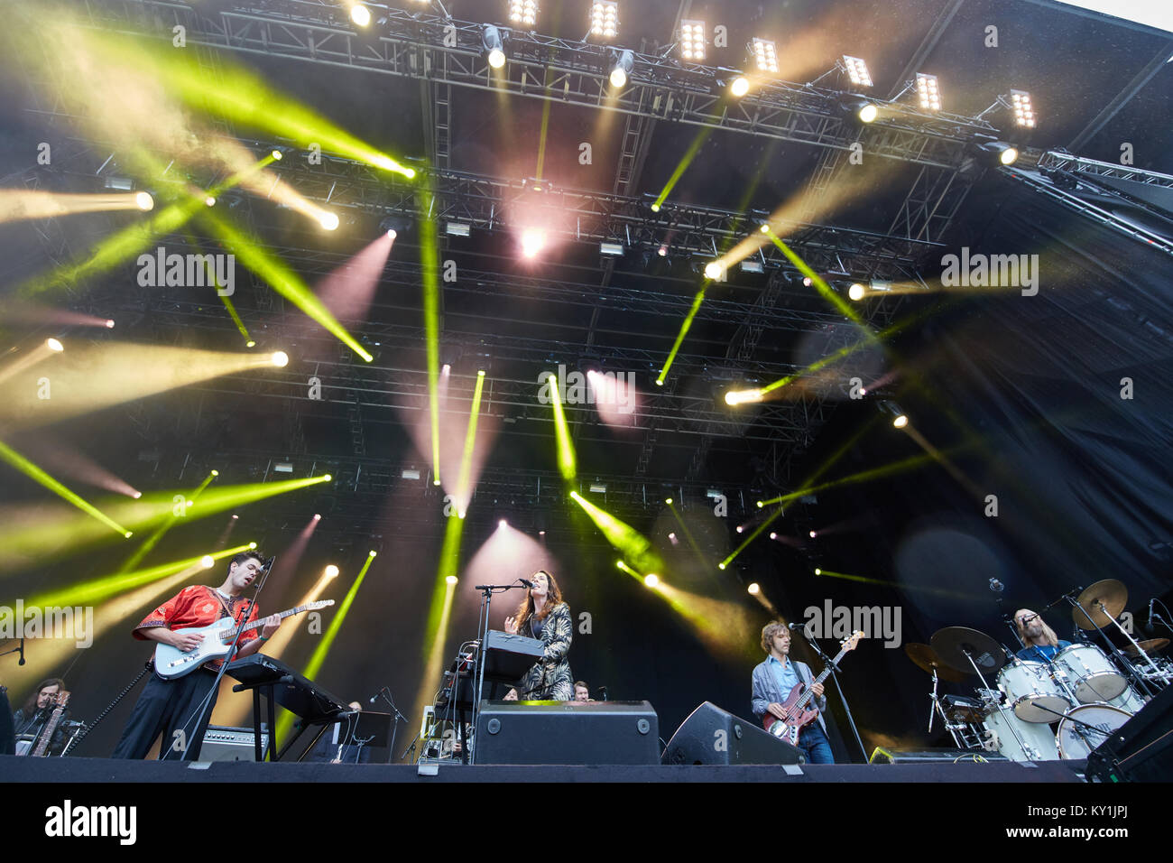 Il Norvegese duo pop band di oro esegue un concerto dal vivo presso il norvegese music festival Øyafestivalen 2016 a Oslo. Norvegia, 12/08 2016. Foto Stock