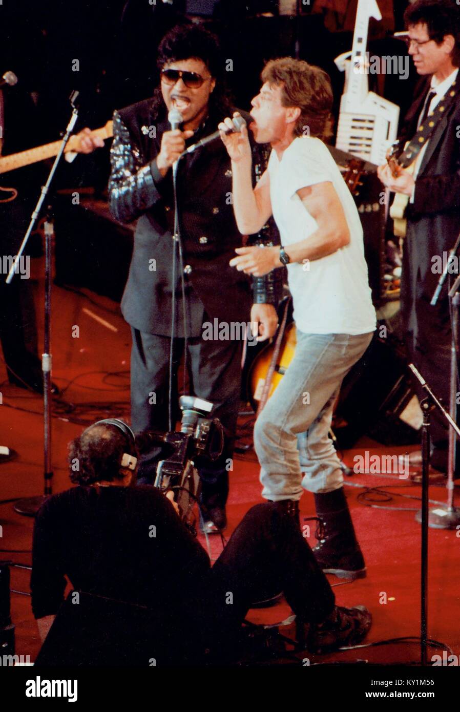 Rolling Stones Mick Jagger e Little Richard presso la hall of fame jam Waldorf Astoria di New York photo Michael Brito Foto Stock