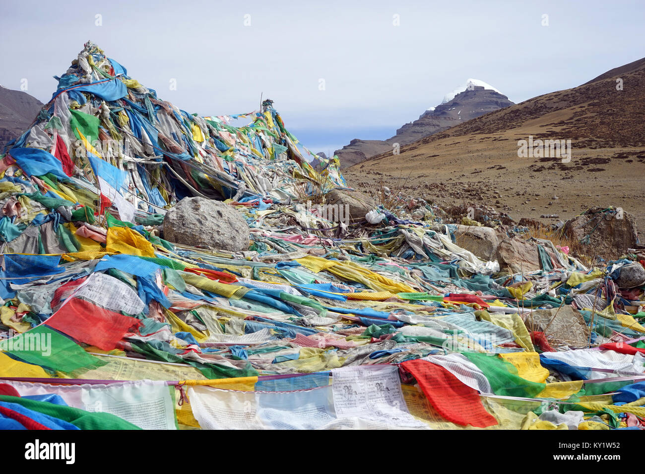 Il monte Kailash e bandiere in Tibet, in Cina Foto Stock