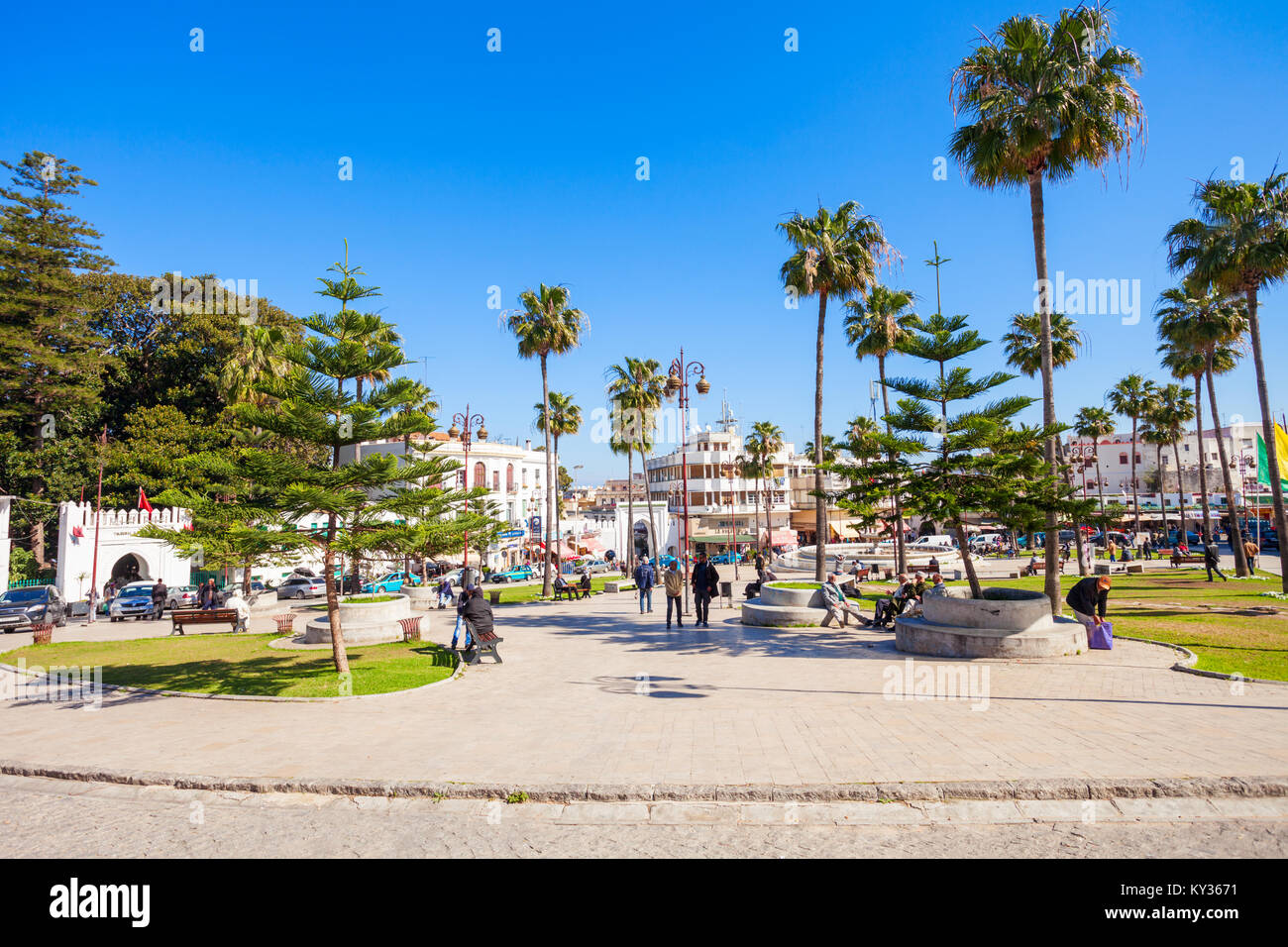 Tangeri, Marocco - MARZO 02, 2016: Gran Socco (significato grande piazza, ufficialmente conosciuta come la Place du Grand 9 Avril 1947) è una piazza nel cuore della medina di area Foto Stock