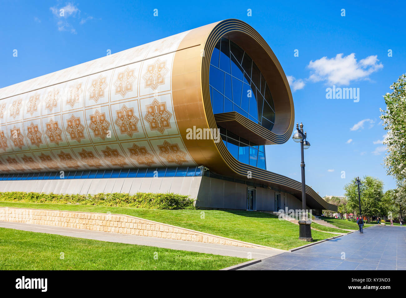 Museo dei tappeti dell'azerbaijan immagini e fotografie stock ad alta  risoluzione - Alamy