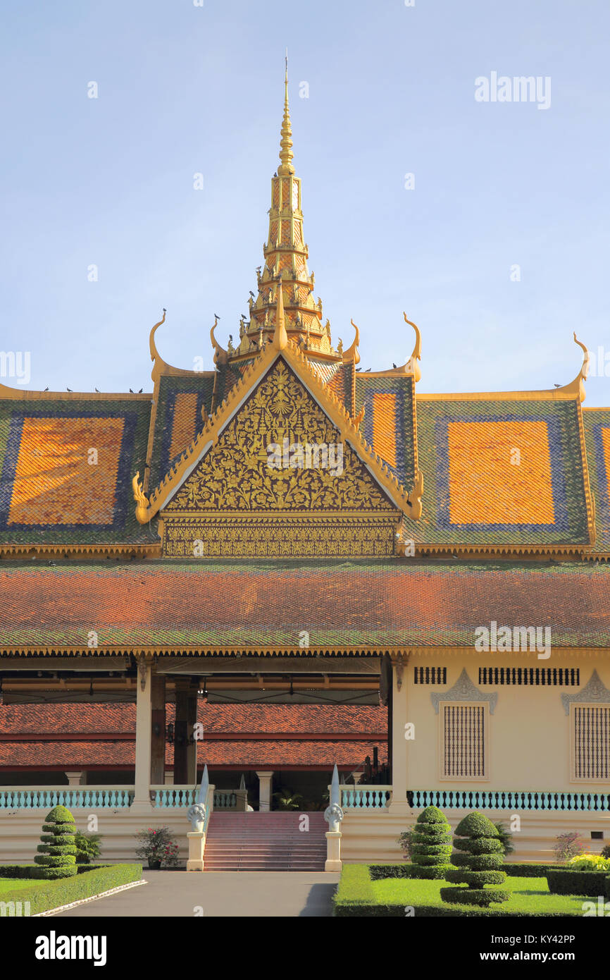 Trono hall presso il dorato palazzo reale di phnom penh Cambogia Foto Stock