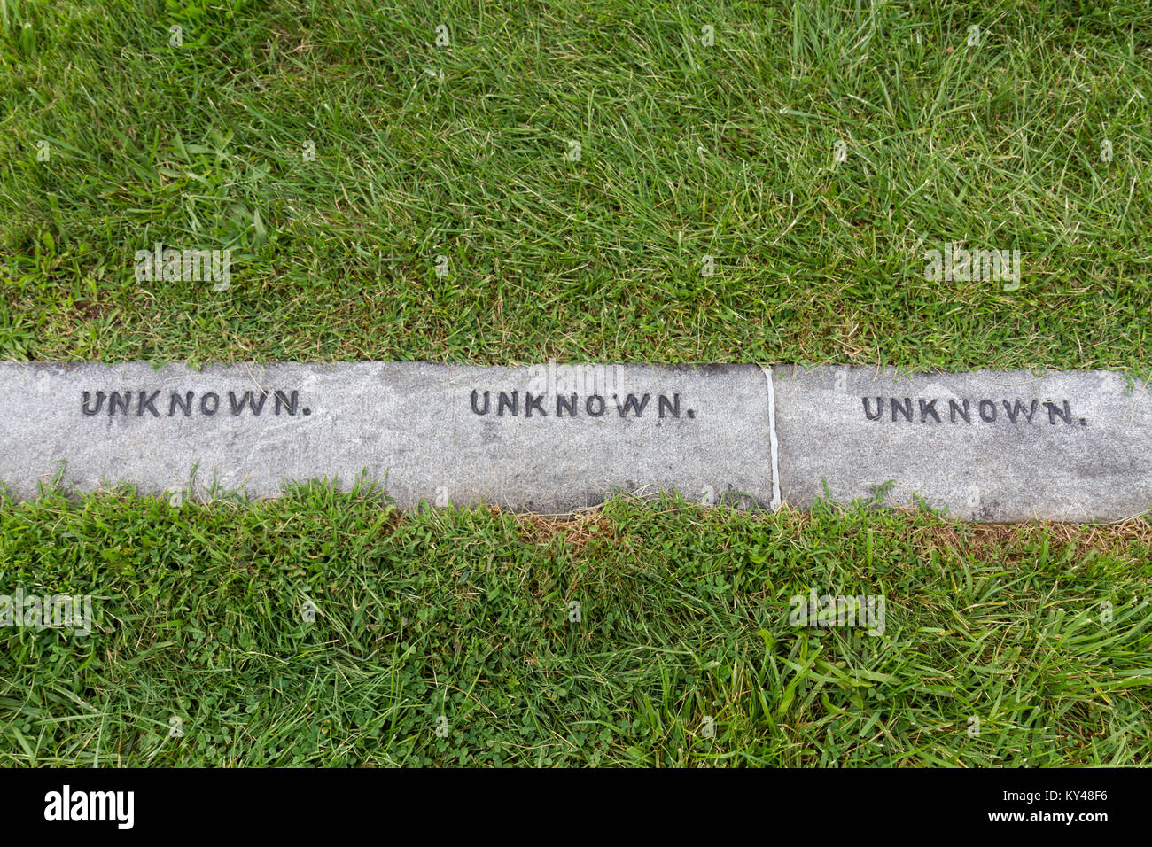 La linea dell' ignoto" tombe nel cimitero nazionale di Gettysburg (Soldati Cimitero Nazionale), Gettysburg, Pennsylvania, Stati Uniti. Foto Stock