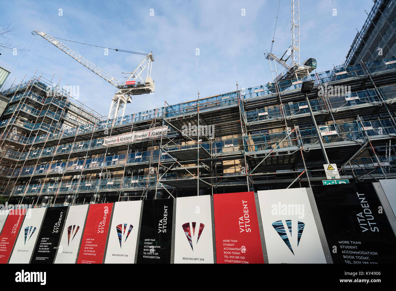 Vista di nuovi appartamenti di studenti , Vita studente, in costruzione a Fountainbridge a Edimburgo, Scozia, Regno Unito Foto Stock