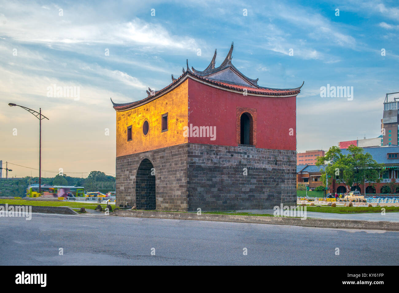 La porta nord, Cheng-en gate, della vecchia città di Taipei Foto Stock
