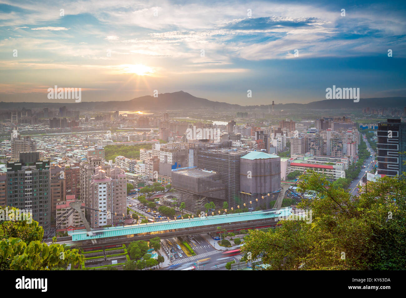 Vista aerea della città di Taipei a jiantan mountain Foto Stock