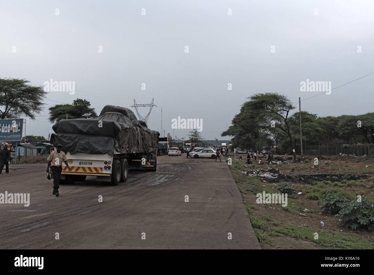 Ferry Terminal e cross-border Kazungula presso il fiume Zambezi in Zambia Foto Stock