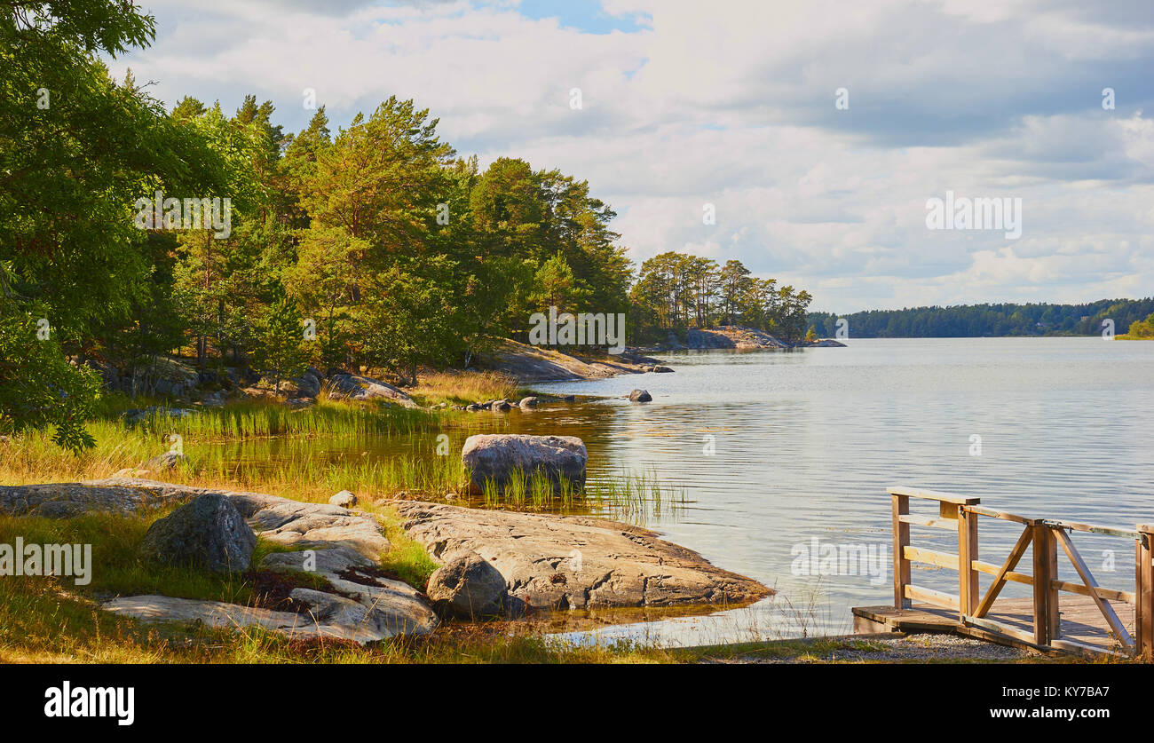 Costa di Ljustero nell'Ostra Lagno riserva naturale, contea di Stoccolma, Svezia, in Scandinavia. Foto Stock