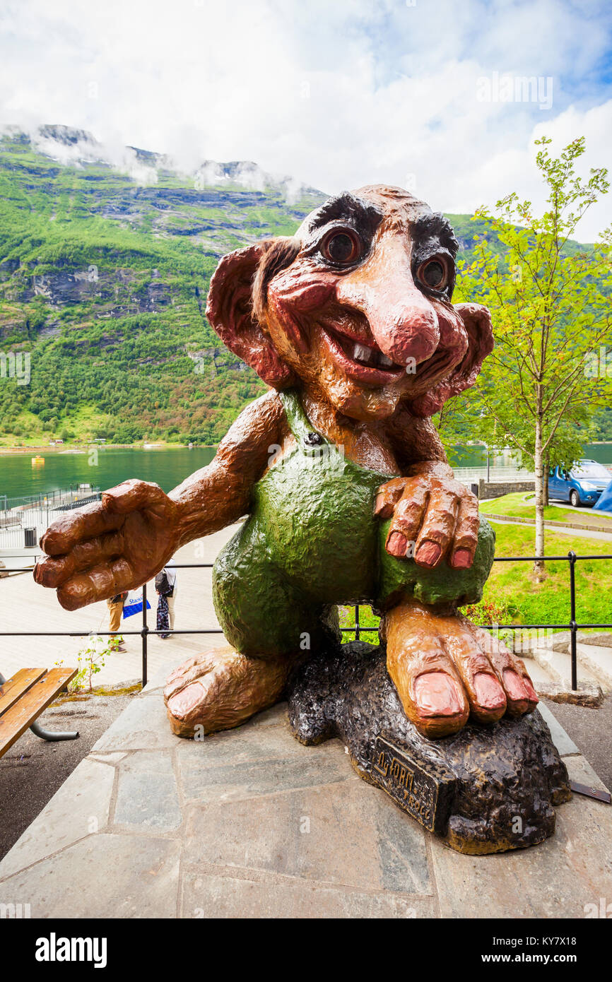 GEIRANGER, Norvegia - 30 luglio 2017: norvegese troll nel villaggio di Geiranger Sunnmore nella regione della Norvegia. Geiranger risiede presso il Geirangerfjord. Foto Stock